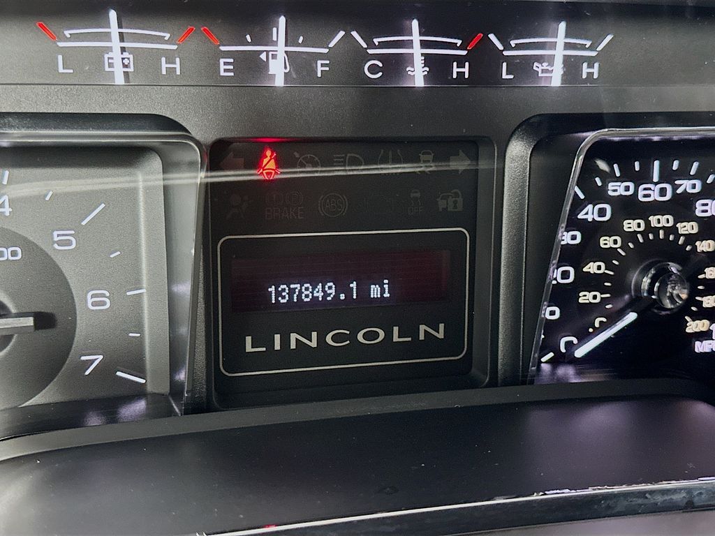 Thumbnail: 2012 Lincoln Navigator - 14