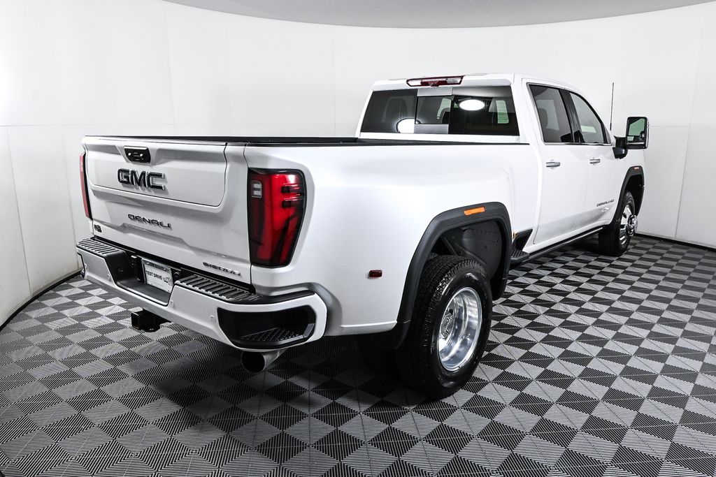 2024 GMC Sierra 3500HD Denali Ultimate 5