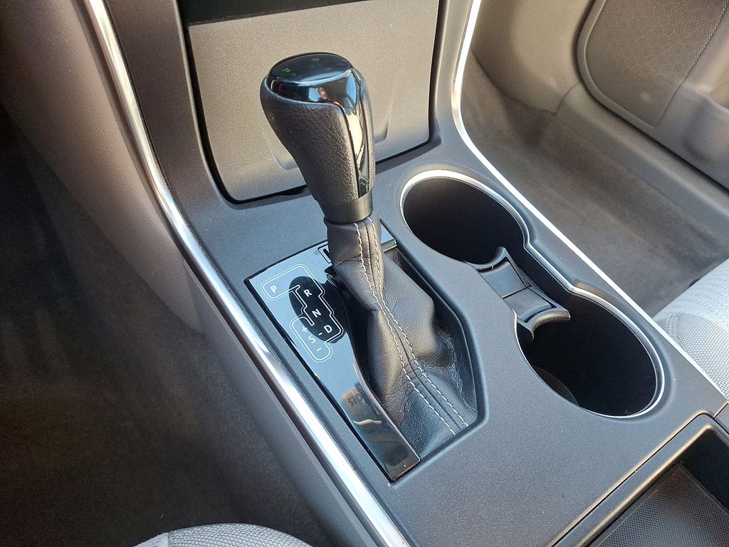Thumbnail: 2017 Toyota Camry - 15