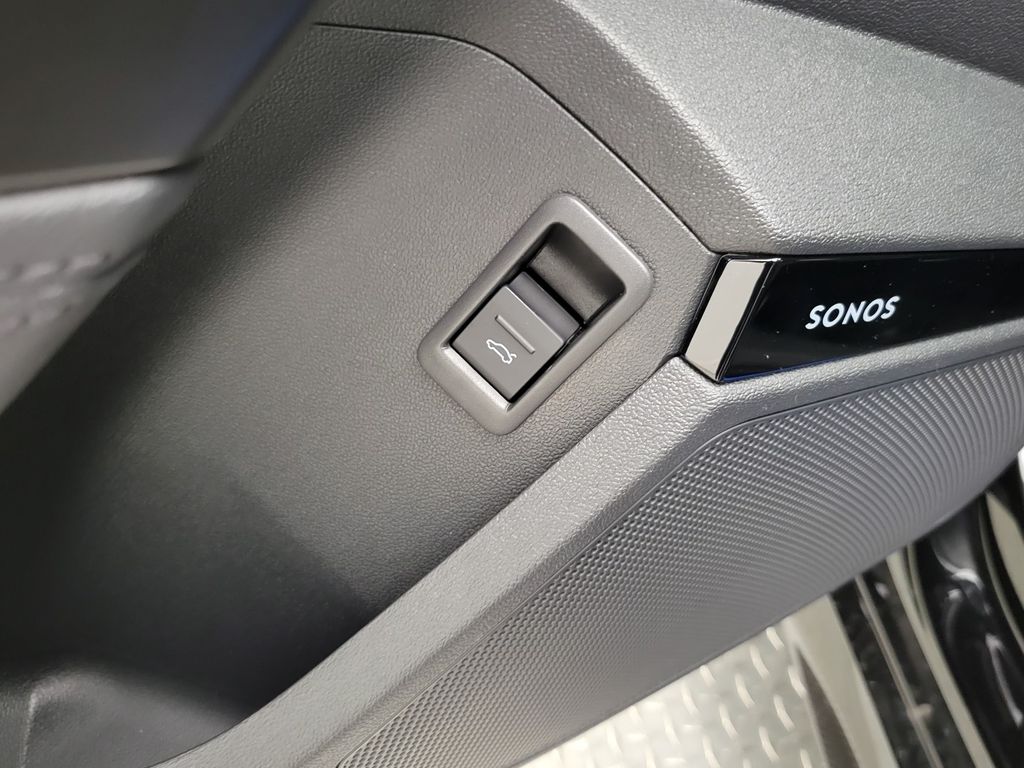 Thumbnail: 2026 Audi RS 3 - 30