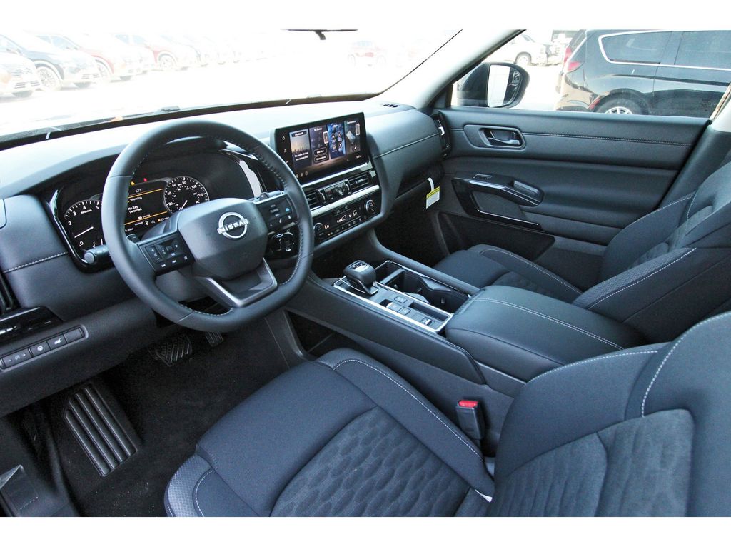 2026 Nissan Pathfinder SV - 11