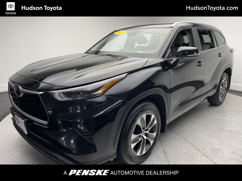 2023 Toyota Highlander XLE -
                Jersey City, NJ