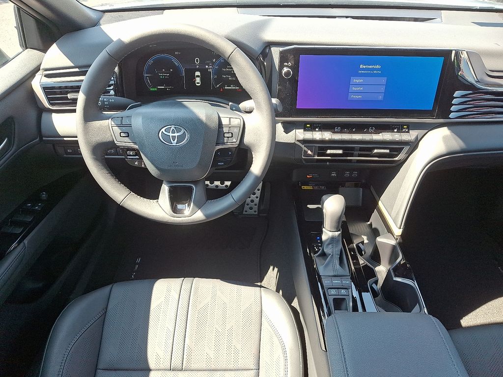 Thumbnail: 2025 Toyota Camry - 12