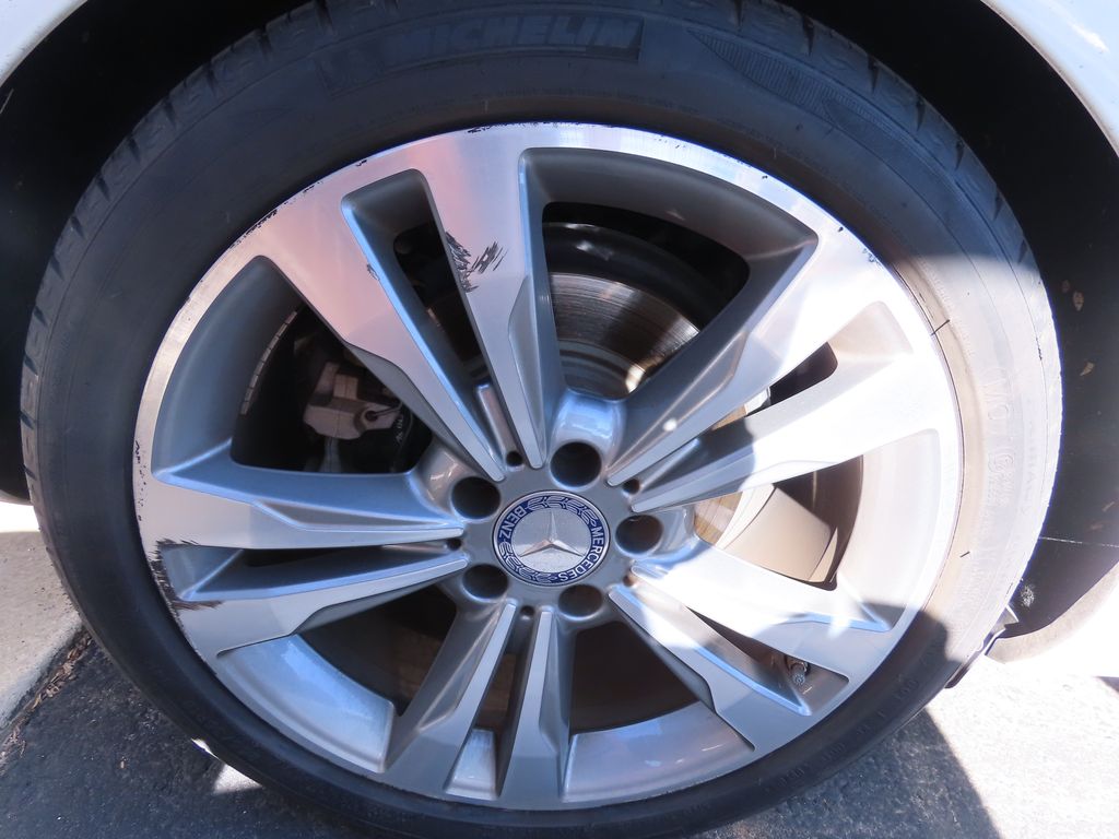 Thumbnail: 2014 Mercedes-Benz E-Class - 17