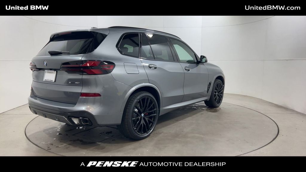 Thumbnail: 2026 BMW X5 - 8