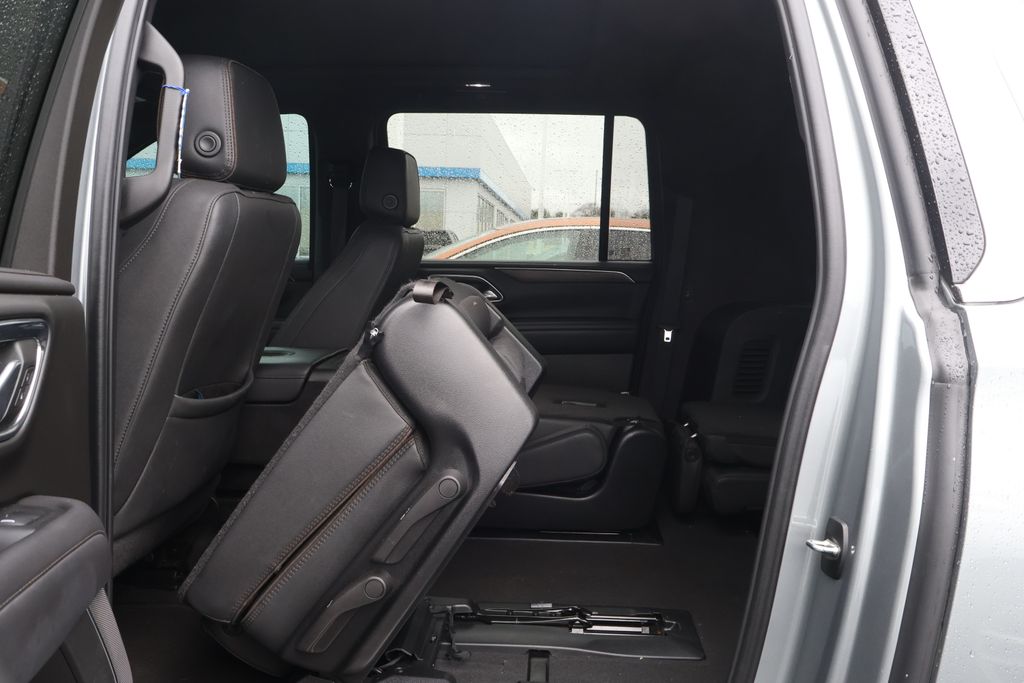 Thumbnail: 2024 Chevrolet Suburban - 30