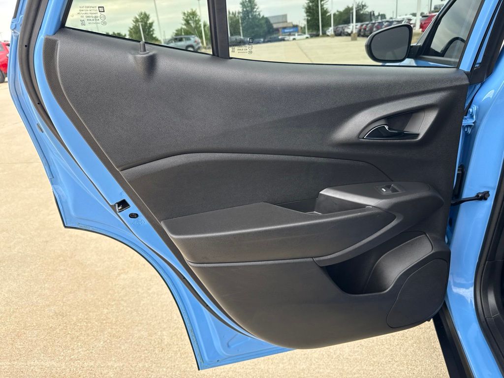 Used 2024 Chevrolet Trax SUV