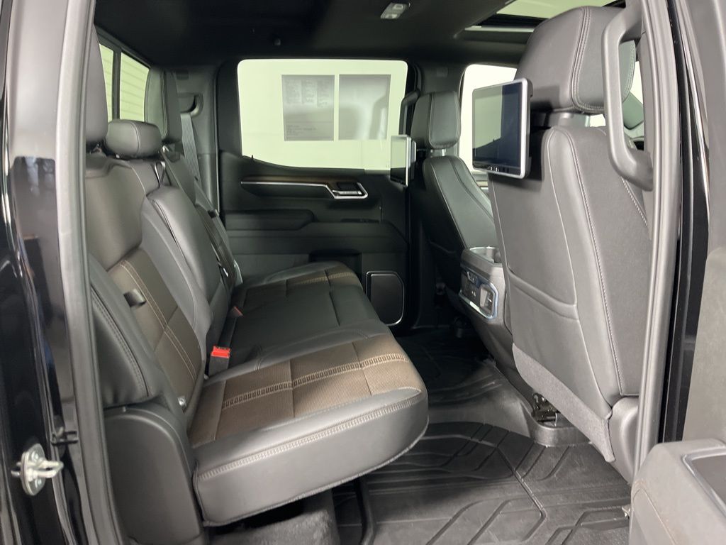 Thumbnail: 2025 Chevrolet Silverado 1500 - 11