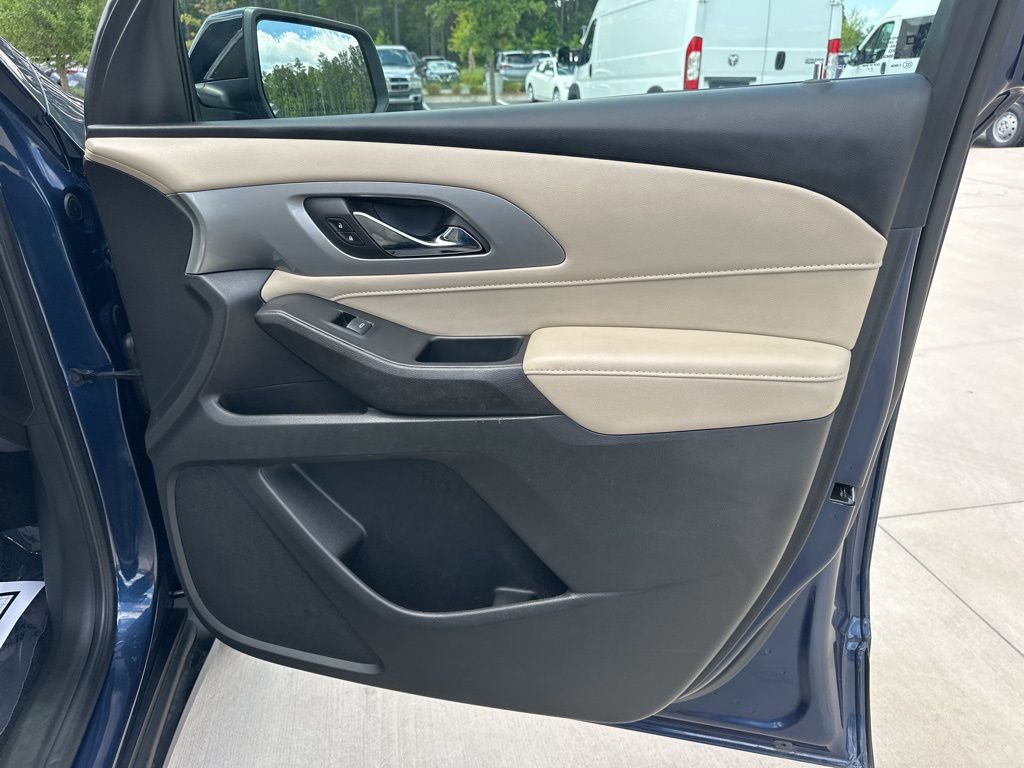 2022 Northsky Blue Metallic Chevrolet Traverse LS FWD SUV