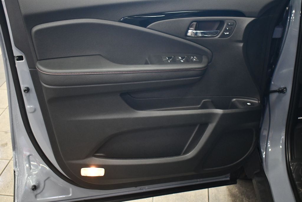 Thumbnail: 2026 Honda Ridgeline - 8