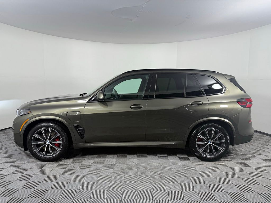 Thumbnail: 2025 BMW X5 - 8