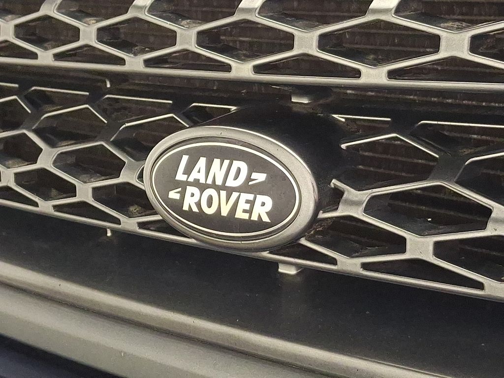 Thumbnail: 2011 Land Rover Range Rover - 31