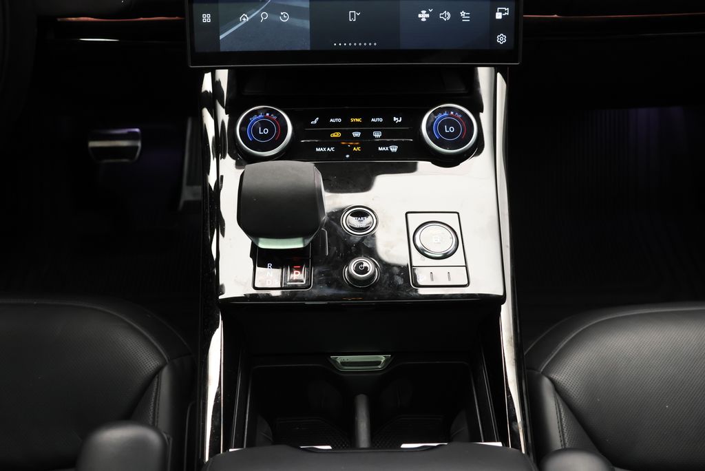 Thumbnail: 2023 Land Rover Range Rover Sport - 21