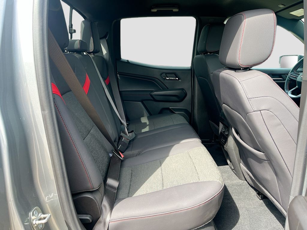 Used 2024 Gray Chevrolet Z71 image 28