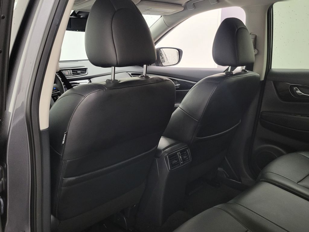 Thumbnail: 2019 Nissan Rogue - 22