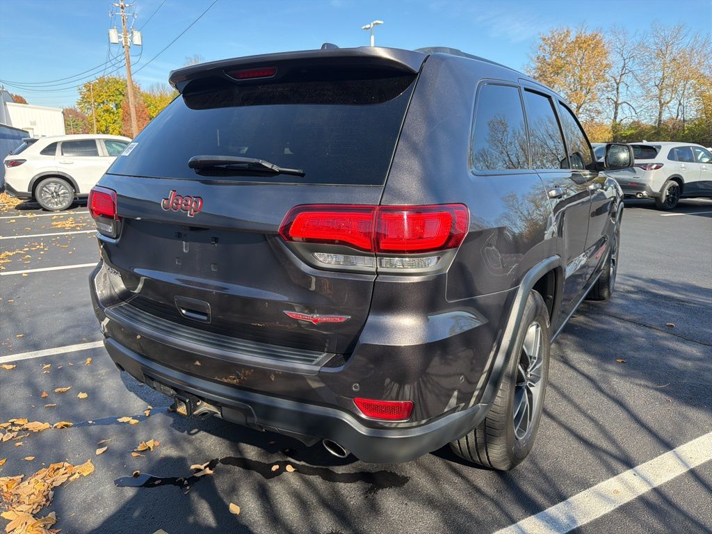 Thumbnail: 2019 Jeep Grand Cherokee - 5