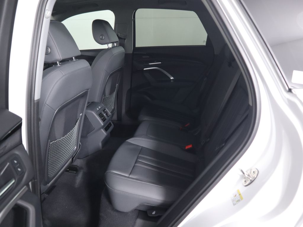 Thumbnail: 2025 Audi Q5 - 24