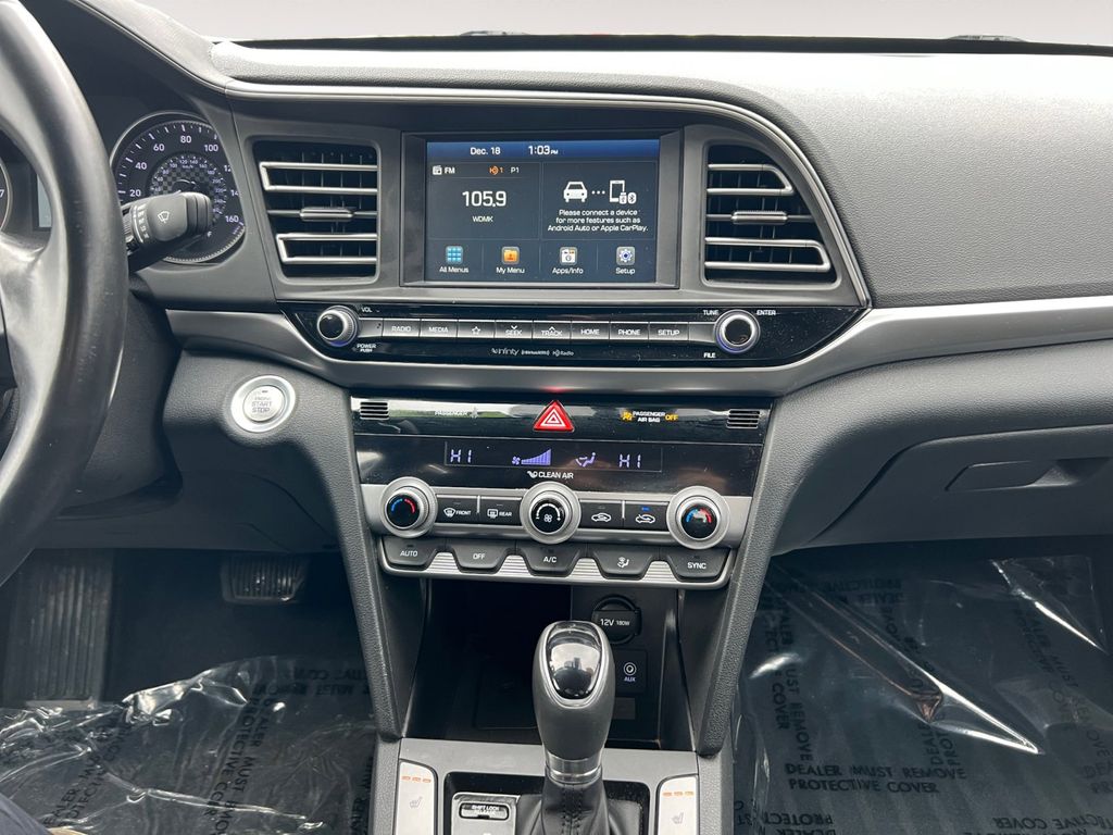 2019 Hyundai Elantra Limited 23