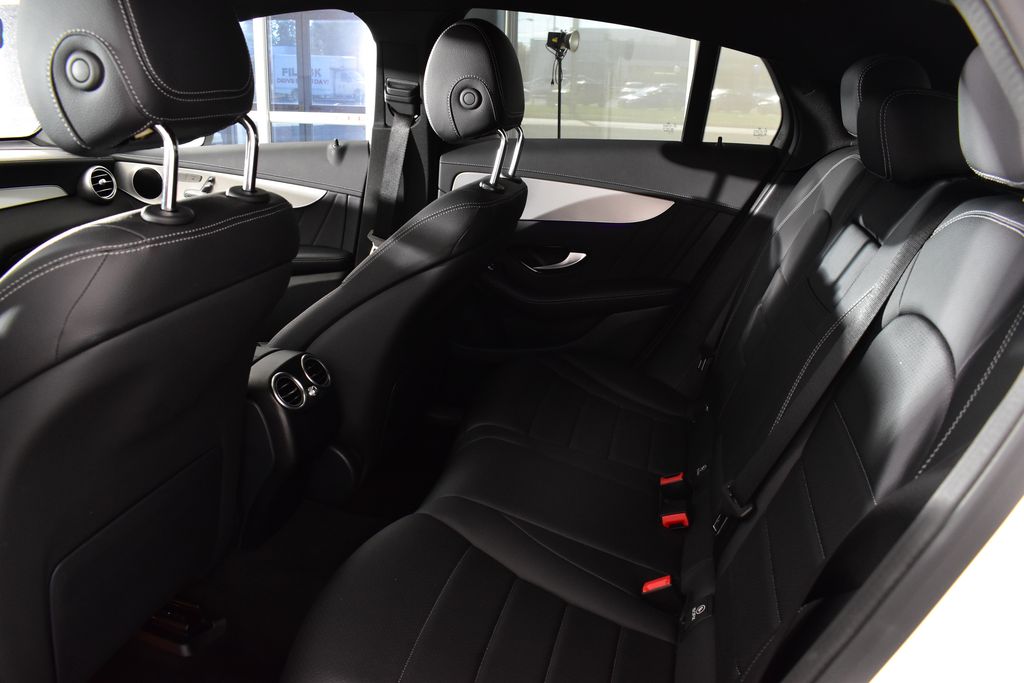 Thumbnail: 2023 Mercedes-Benz GLC - 30