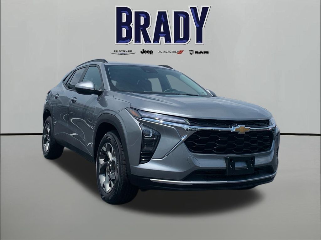 Sterling Gray Metallic 2025 Chevrolet Trax LT FWD SUV / Crossover Front-Wheel Drive 6-Speed Automatic