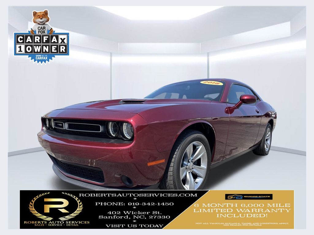 Octane Red Pearlcoat 2018 Dodge Challenger Coupe Rear-Wheel Drive 8-Speed Automatic