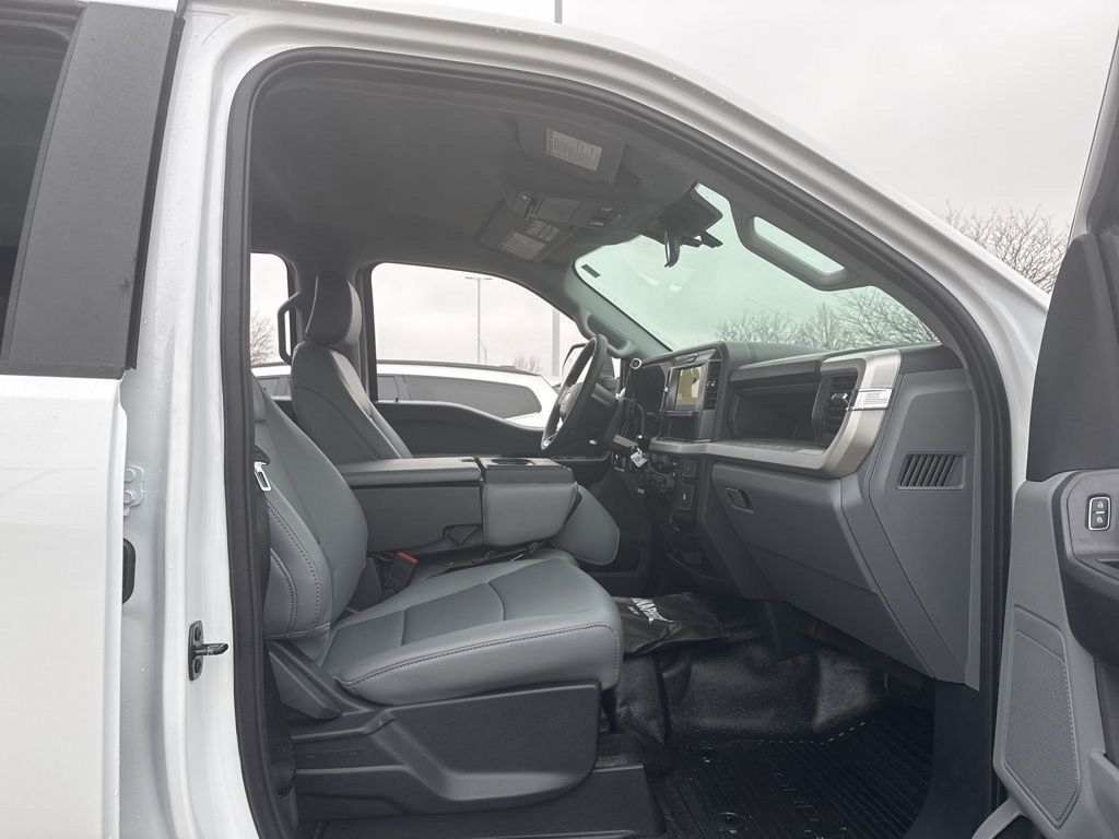 New 2026 White Ford XL image 16