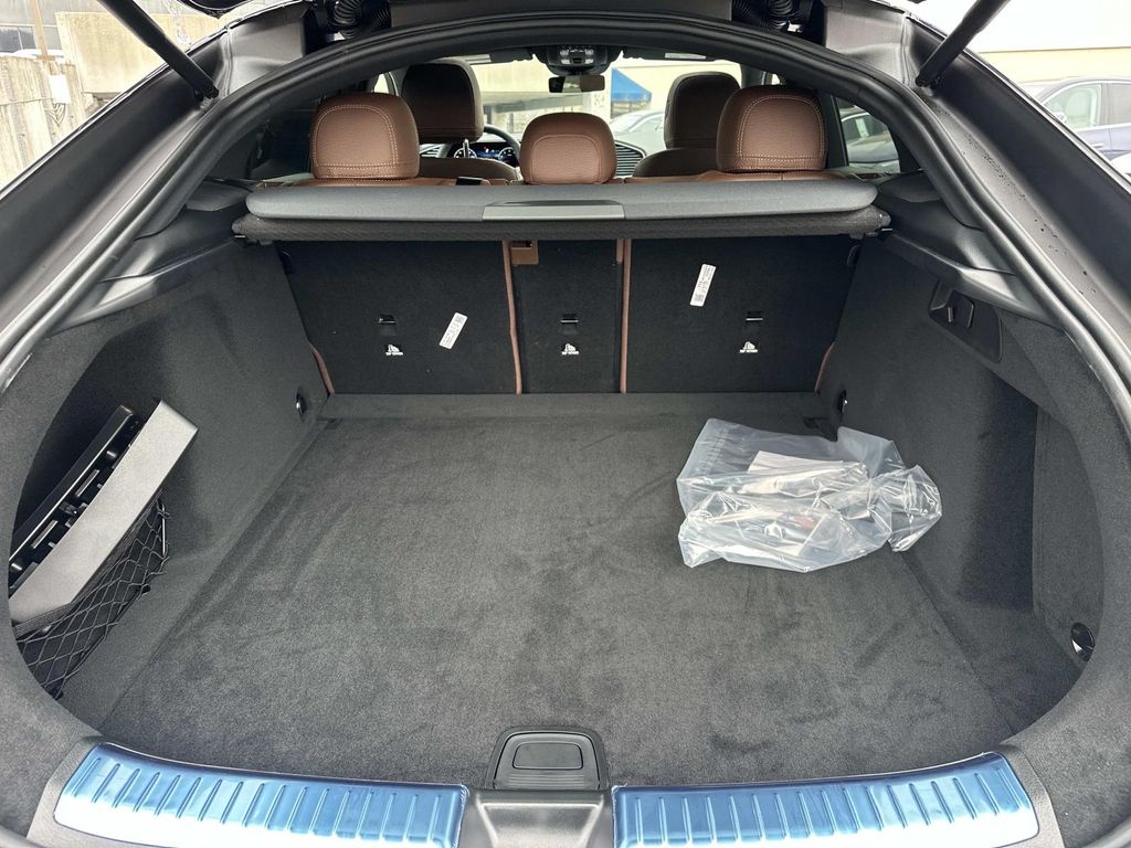 Thumbnail: 2026 Mercedes-Benz GLE - 13