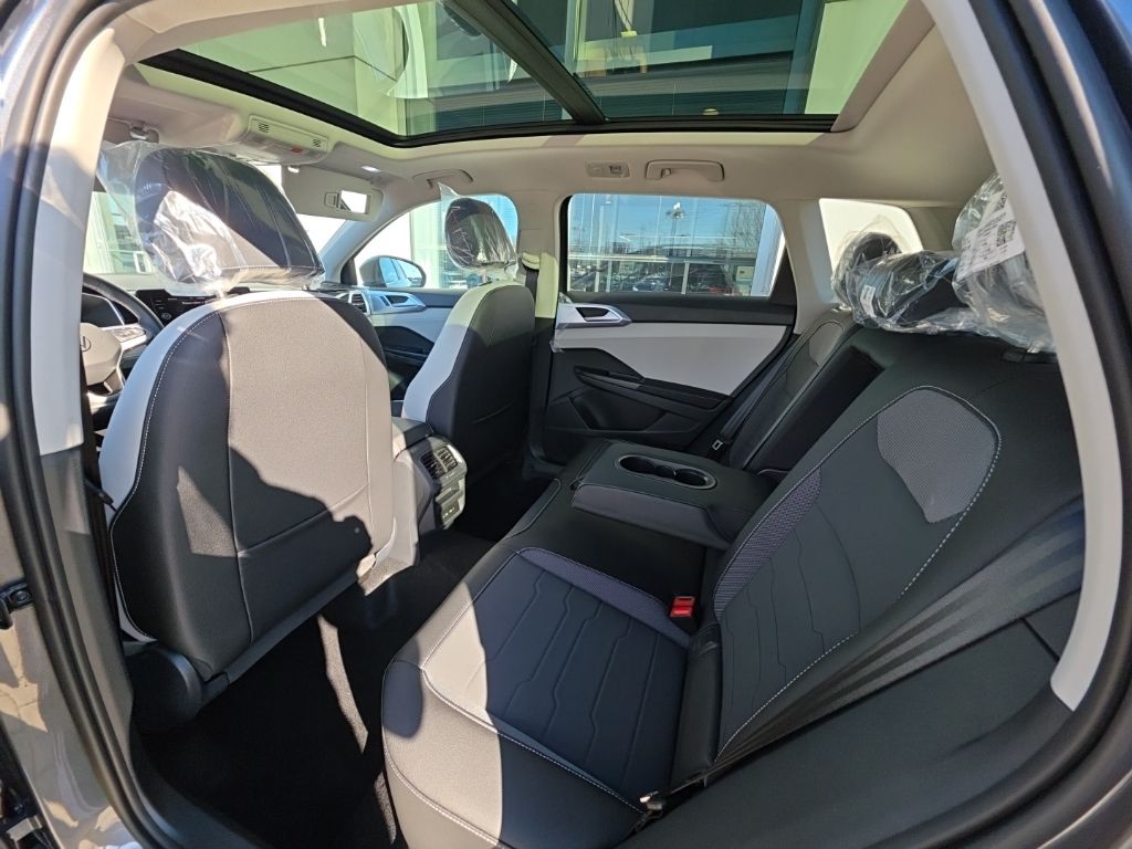 2026 Volkswagen Taos 1.5T SE Gray at Sutliff Volkswagen