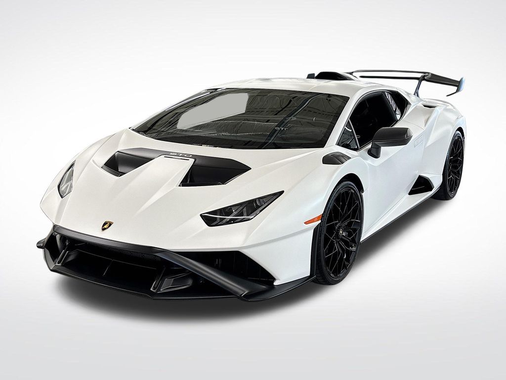 Bianco Asopo 2023 Lamborghini Huracan LP 640-4 STO Coupe RWD Coupe Rear-Wheel Drive 7-Speed Manual