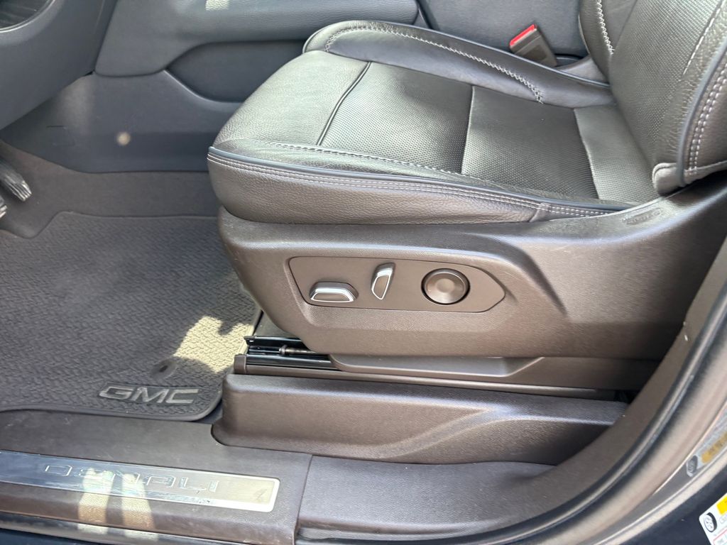 Used Car 2022 Gmc Yukon Xl  Denali For Sale Under $50,000 In Austin, Texas