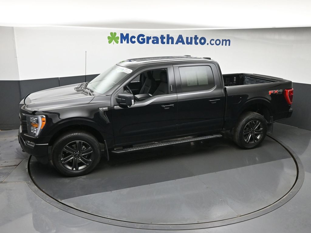 Certified Used 2022 Black Ford XLT image 18