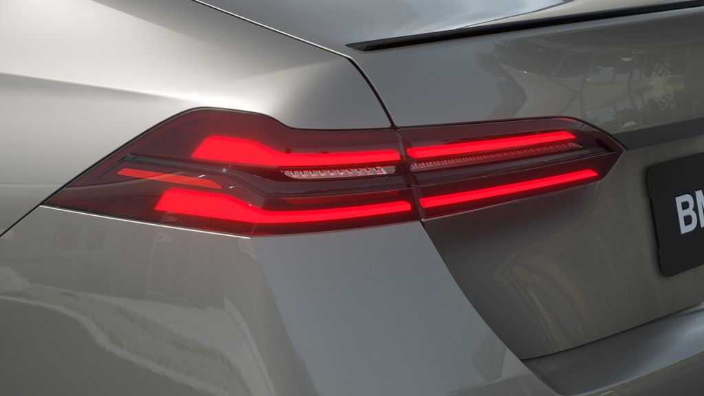 Thumbnail: 2027 BMW 5 Series - 8