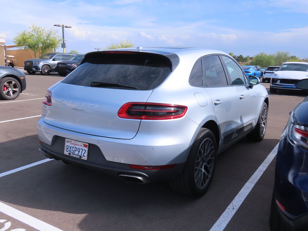 Thumbnail: 2018 Porsche Macan - 3