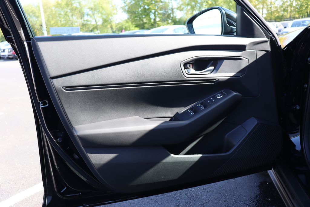 2025 Honda Accord LX 24