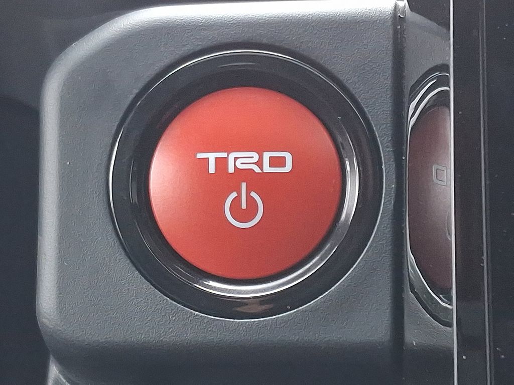 2025 Toyota Tacoma TRD Pro 15