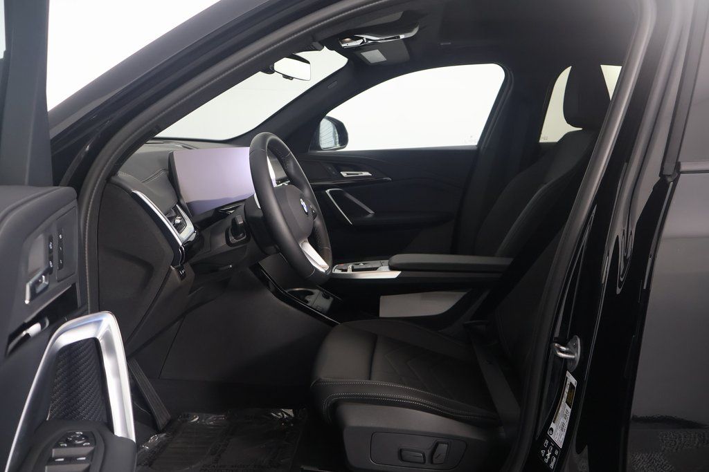 2025 BMW X2 xDrive28i 5
