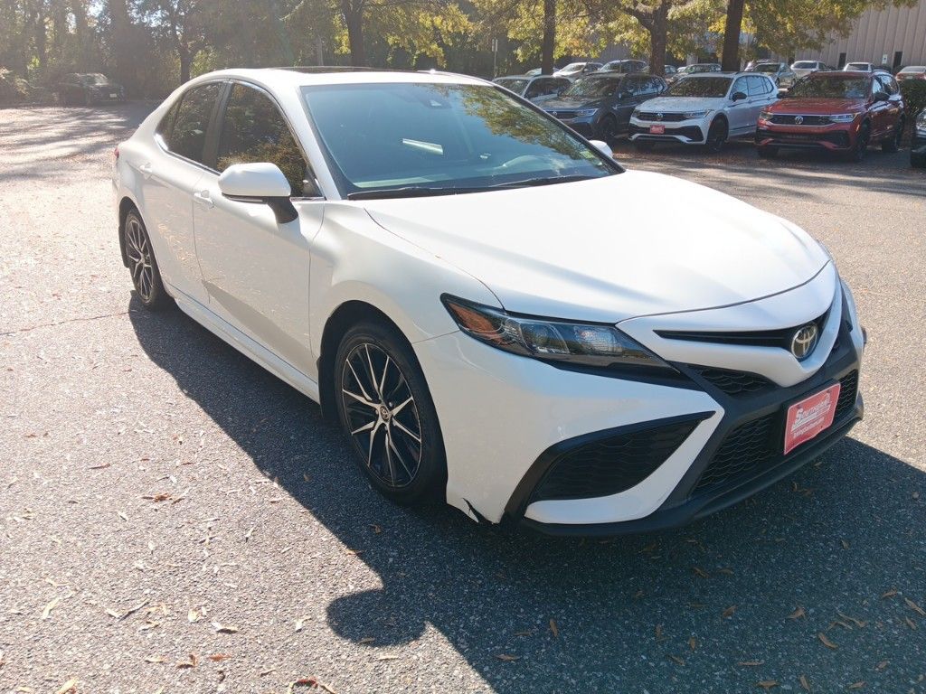 2022 Toyota Camry  7