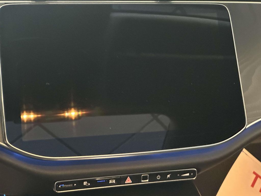 2025 Mercedes-Benz E-Class E 450 20