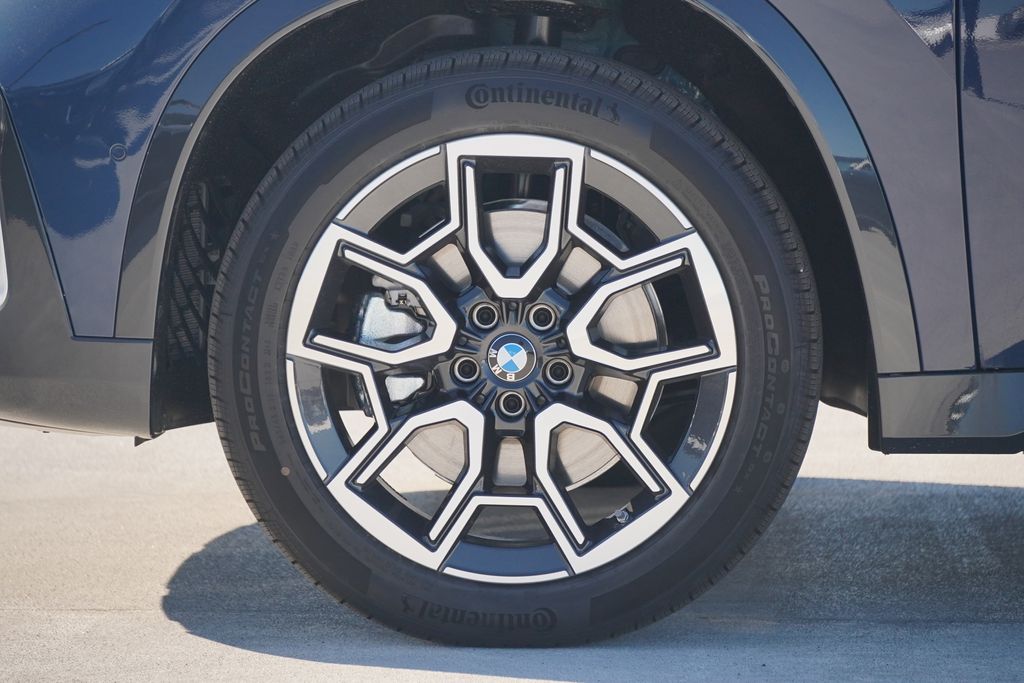 Thumbnail: 2026 BMW X1 - 5