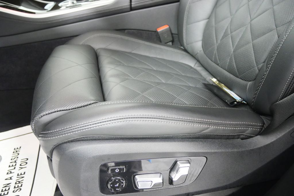 Thumbnail: 2024 BMW X5 - 10