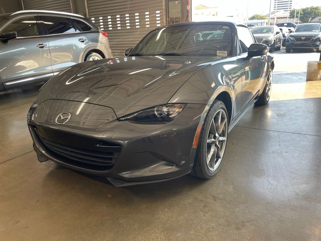 Machine Gray 2022 Mazda MX-5 Miata Convertible Rear-Wheel Drive 6-Speed Automatic