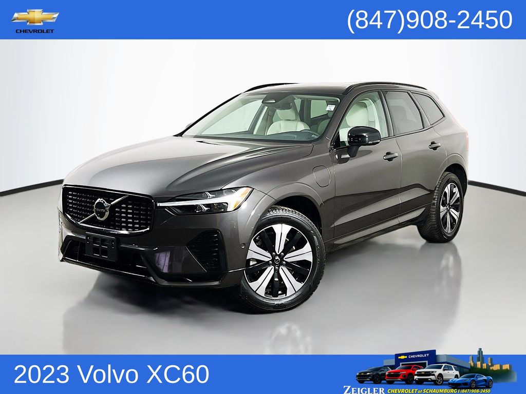 2023 Volvo XC60 Recharge T8 Plus Dark Theme eAWD