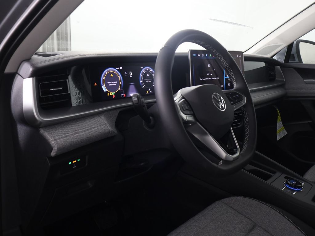 2025 Volkswagen Tiguan S - Photo 15