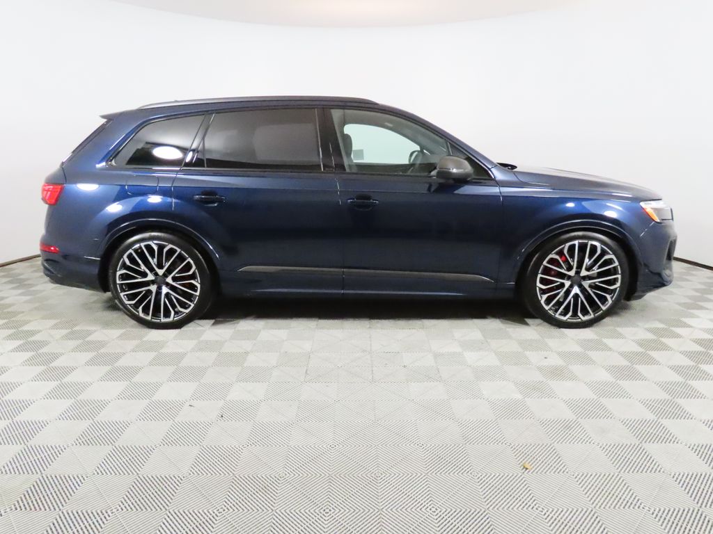 Thumbnail: 2026 Audi SQ7 - 6