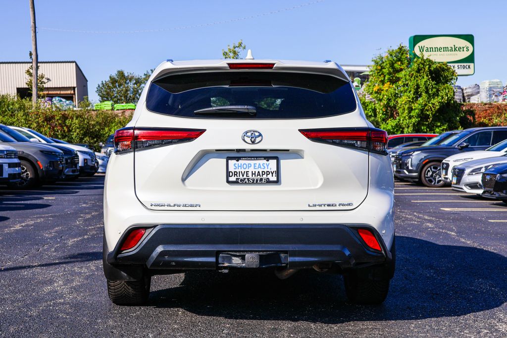 2021 Toyota Highlander Limited 10