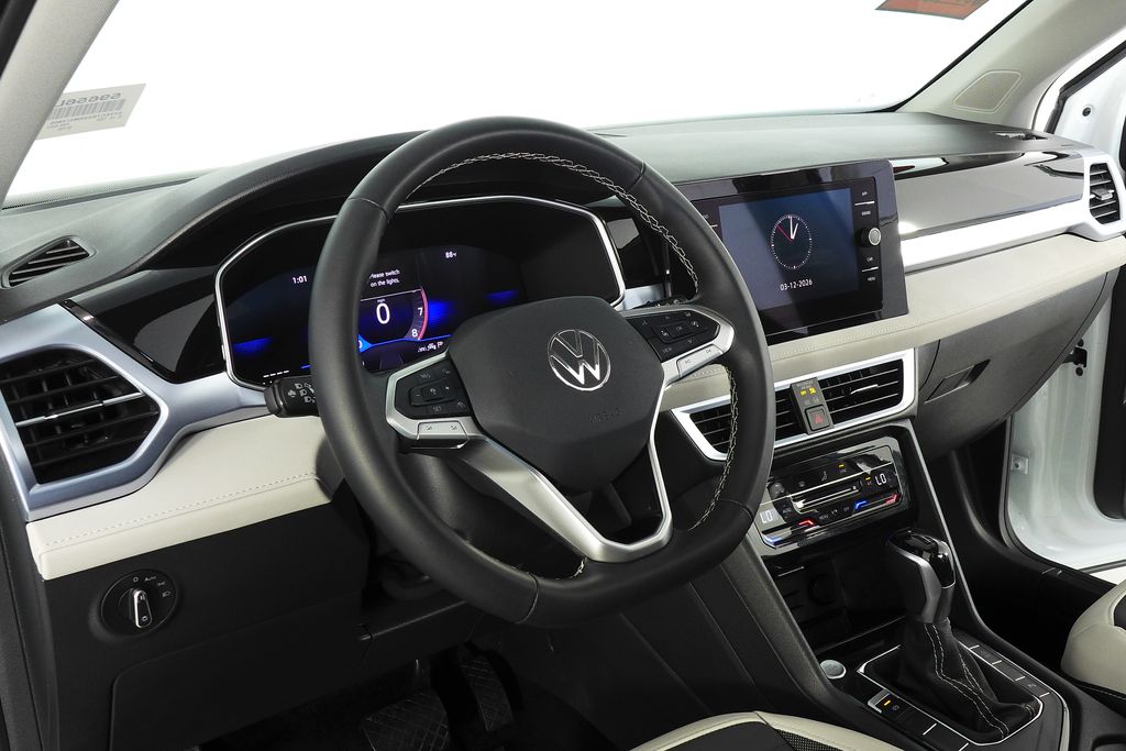 Thumbnail: 2025 Volkswagen Taos - 30