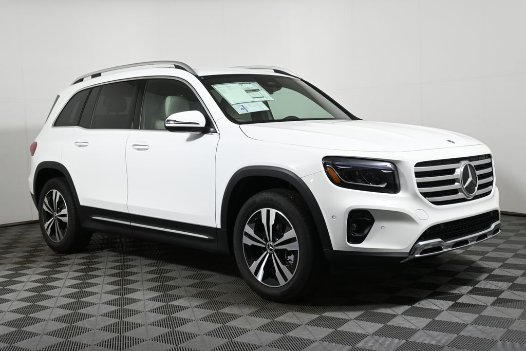 2025 Mercedes-Benz GLB 250 8