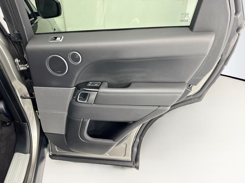 Thumbnail: 2019 Land Rover Range Rover Sport - 26