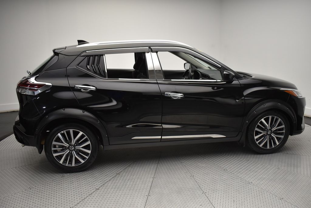 2021 Nissan Kicks SV 4