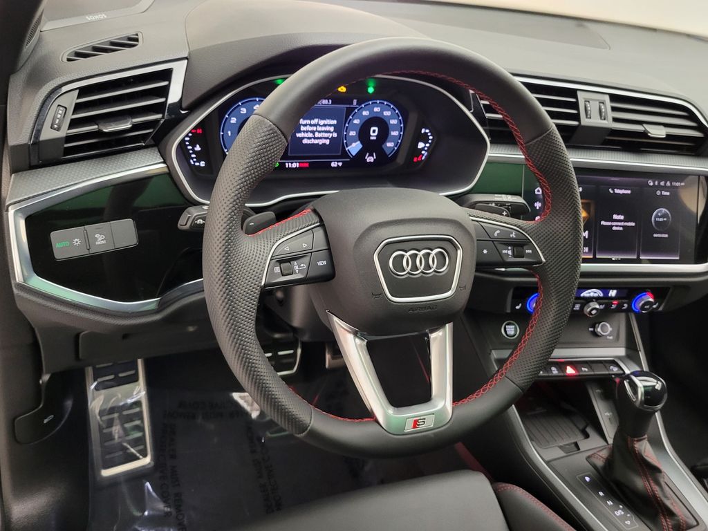 Thumbnail: 2025 Audi Q3 - 27